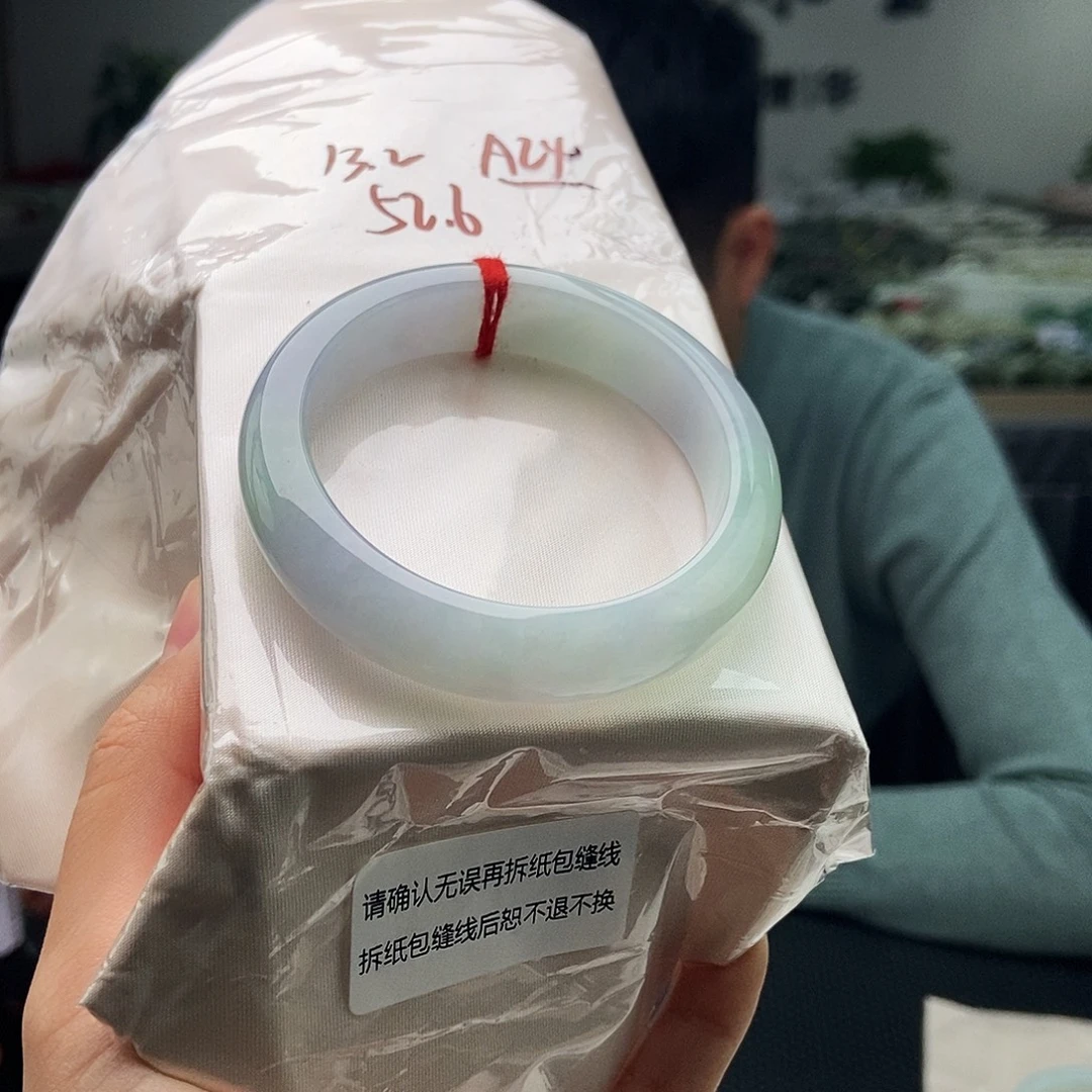 翡翠未镶嵌手镯拍一发一
