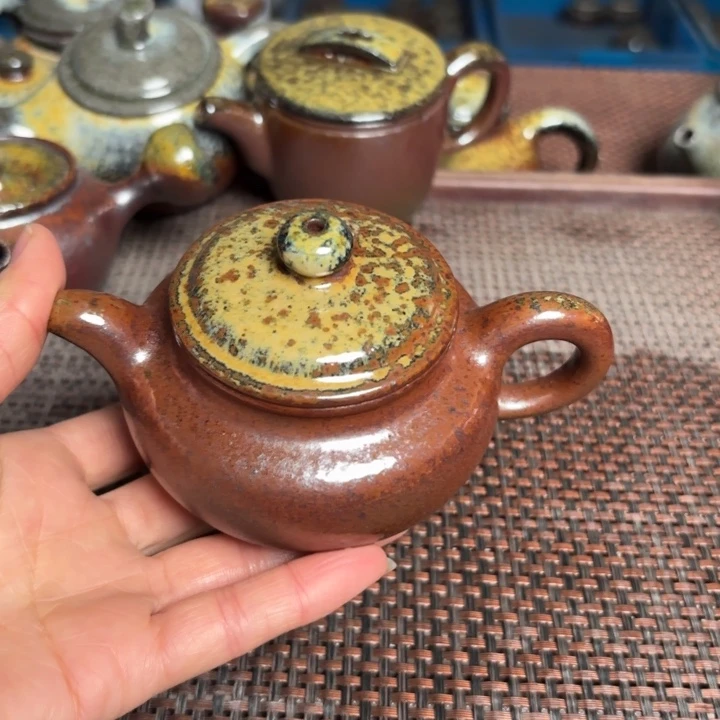 茶壶紫砂小仿古壶160 C