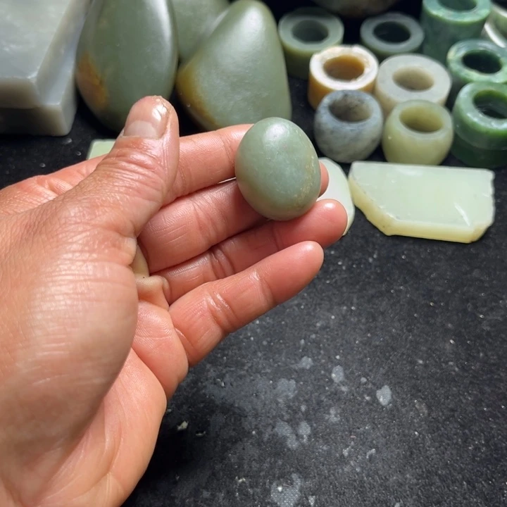 和田玉（糖玉）未镶嵌珠宝半成品