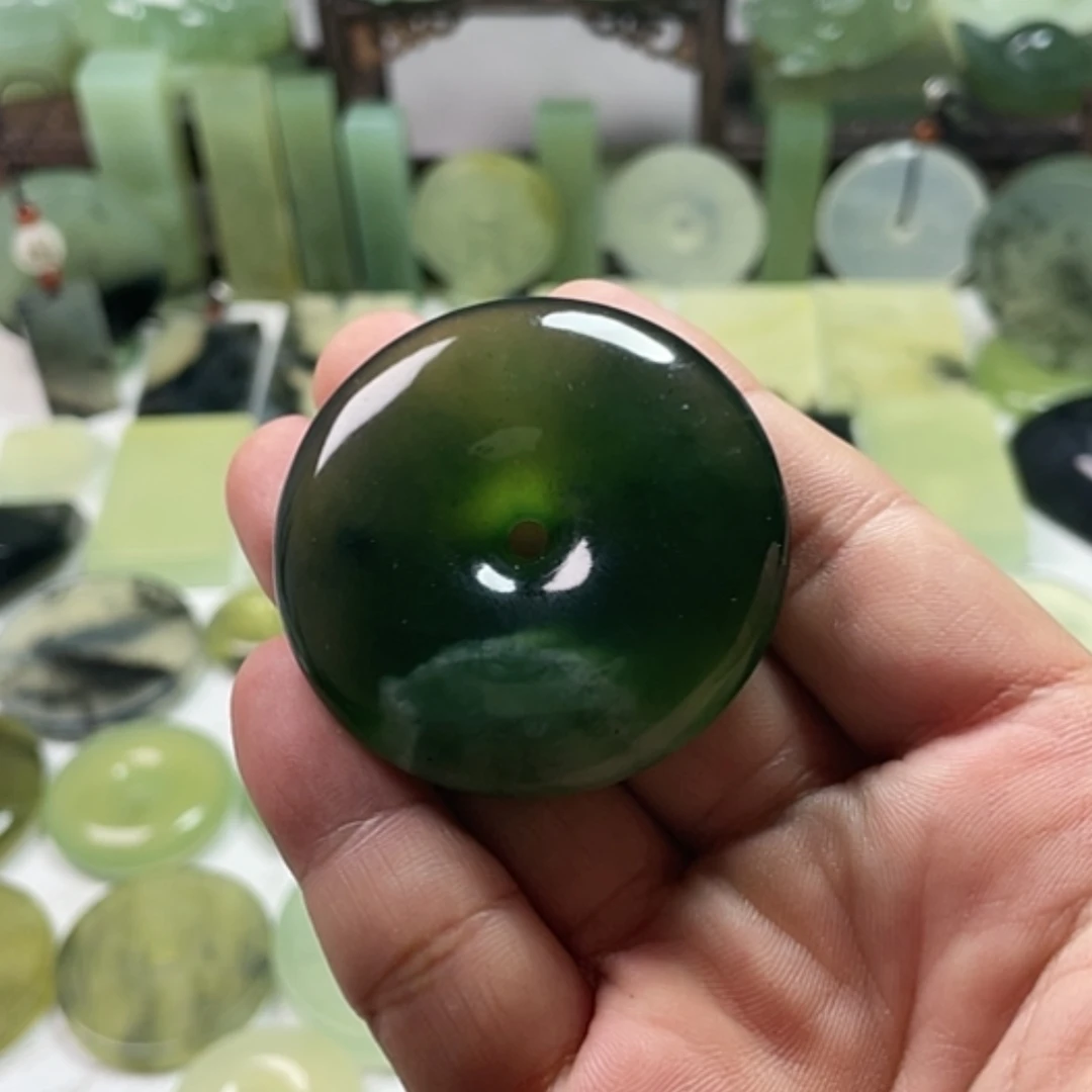 【闪购商品】未镶嵌岫玉挂件?****陈