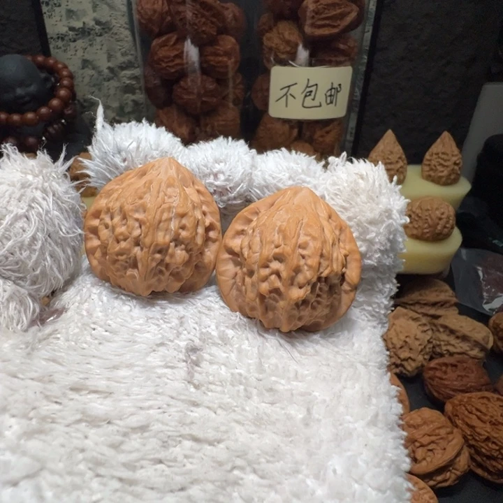 文玩核桃吊坠状元帽