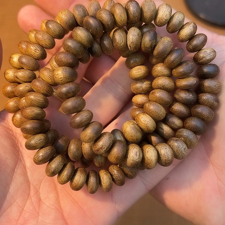 沉香手串白棋虫漏单圈多样性发一条