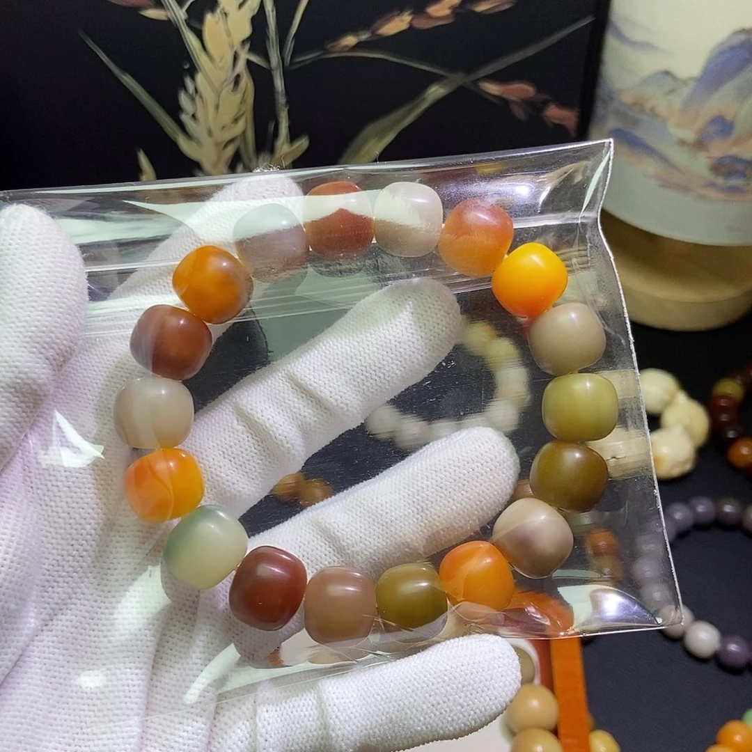 金***王吊坠菩提根/象牙果卡14微瑕