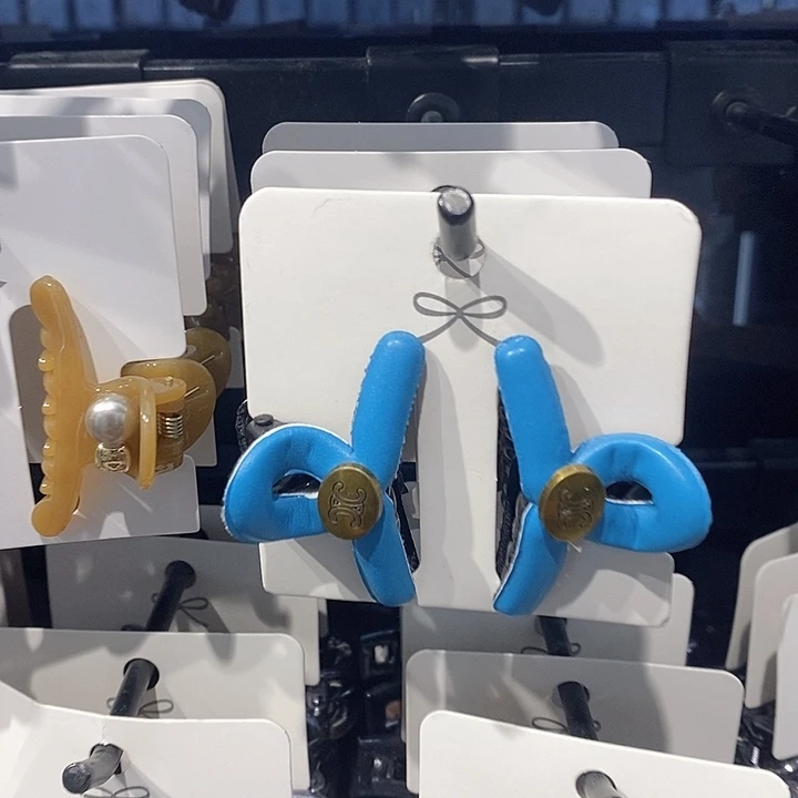 皮质铁合金刘海抓夹