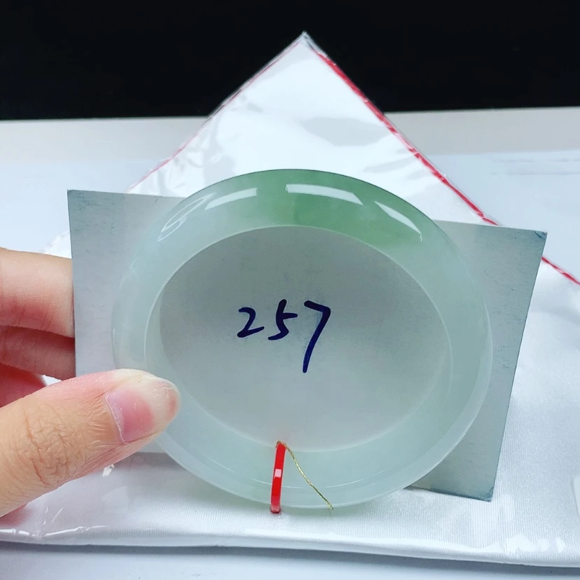 【闪购商品】翡翠手镯未镶嵌57.2圈