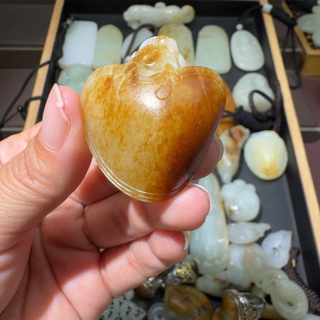 和田玉未镶嵌吊坠(不含链)