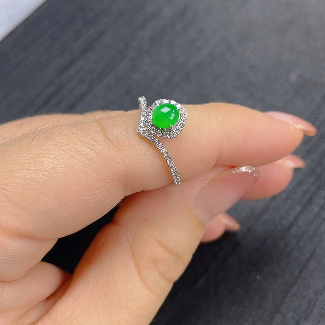 翡翠18K金镶嵌颈饰翡翠戒指