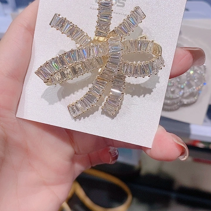 锆石铜合金蝴蝶结大号胸针