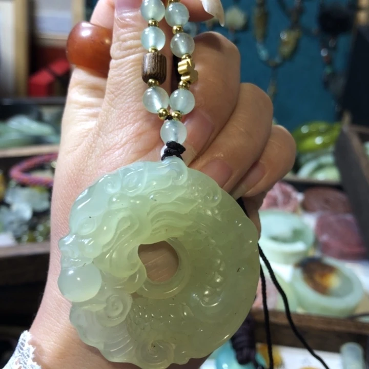 岫玉未镶嵌岫玉挂件