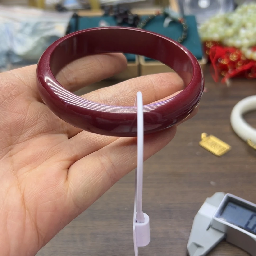 天然辰砂64.8圈围1294