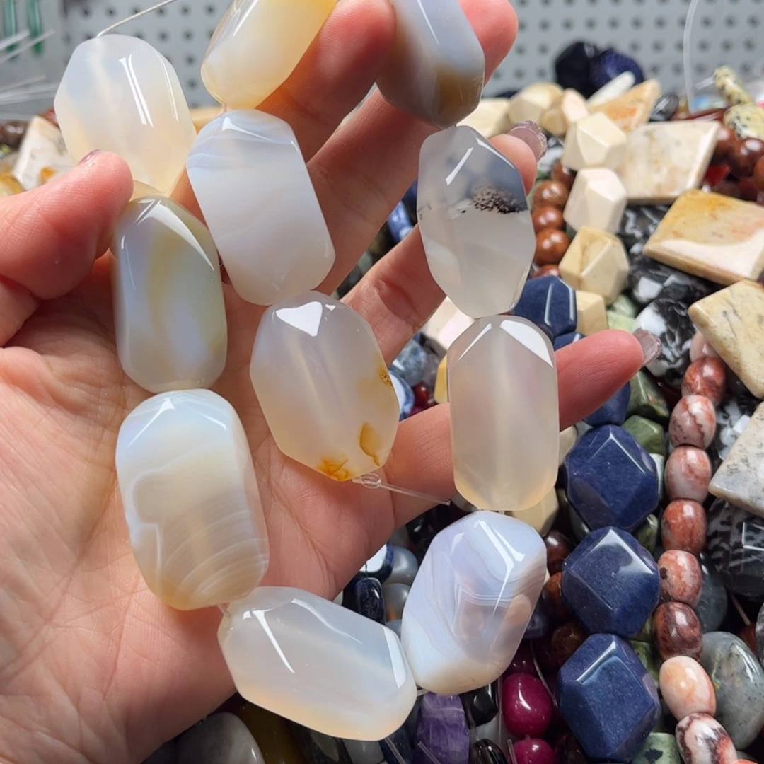 石英质玉珠宝奇石未镶嵌图