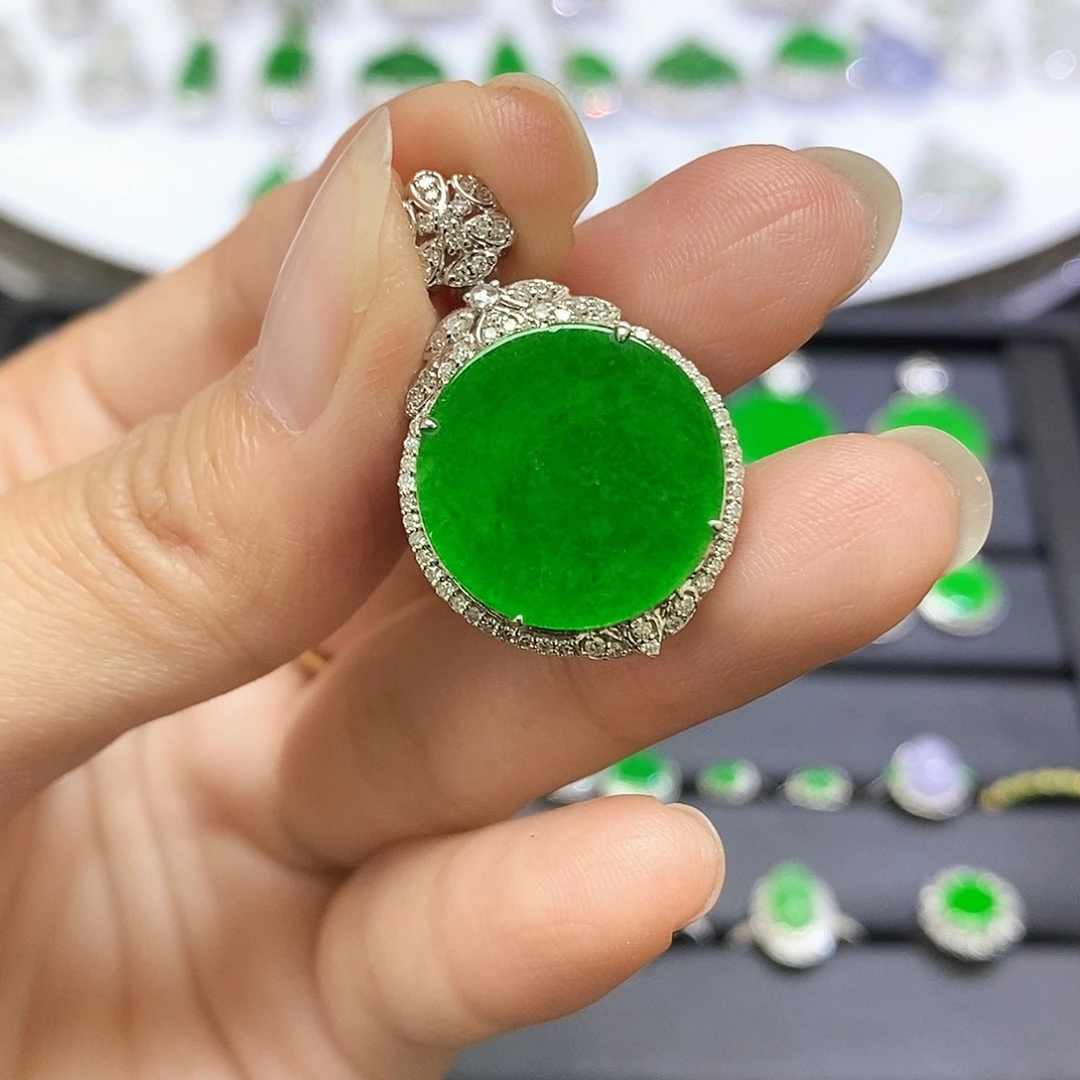 翡翠18K金镶嵌吊坠(不含链)