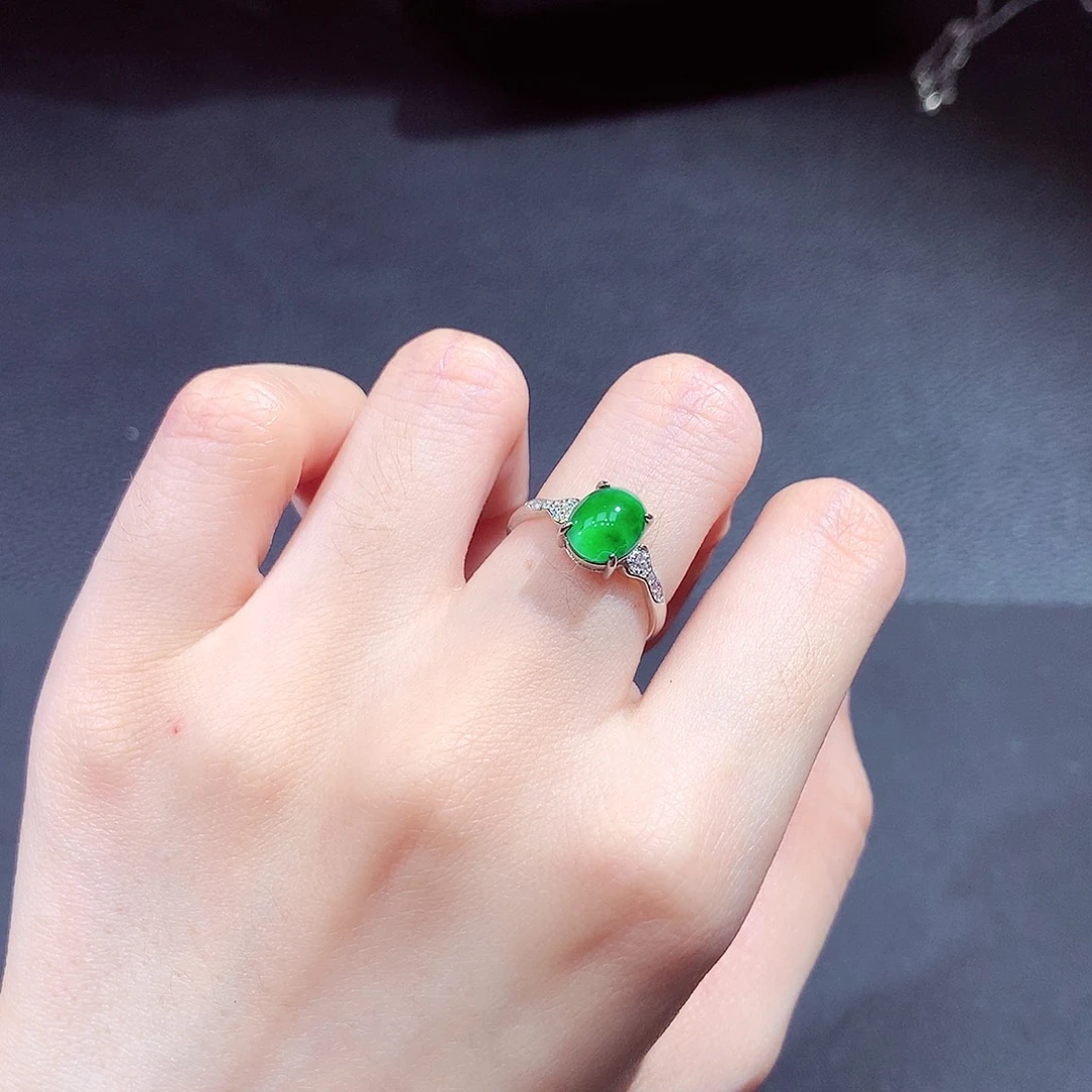 翡翠戒指未镶嵌翡翠