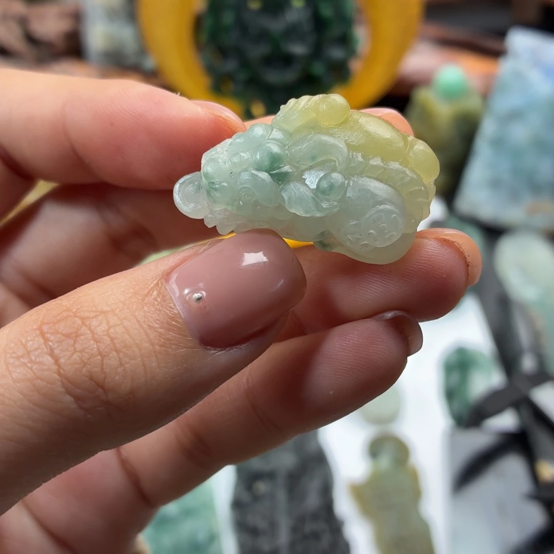 定制翡翠未镶嵌翡翠