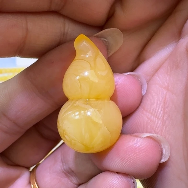 未镶嵌琥珀裸石葫芦