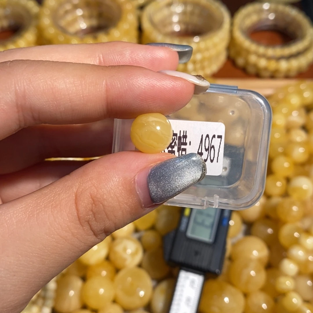 未镶嵌琥珀珠宝奇石4967