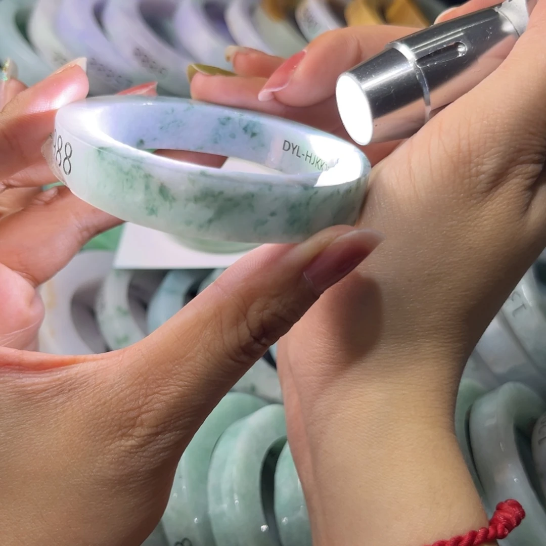 定制翡翠手镯未镶嵌