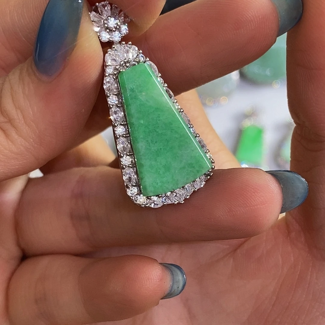 翡翠银S925镶嵌颈饰天然翡翠