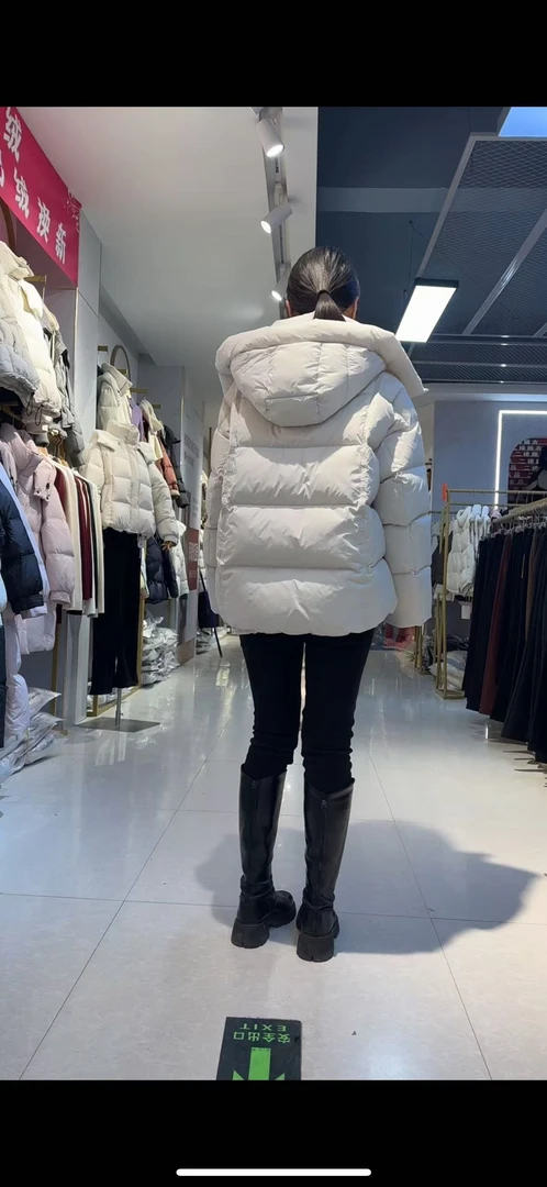 香港一诺   天边一朵云女装衣长70