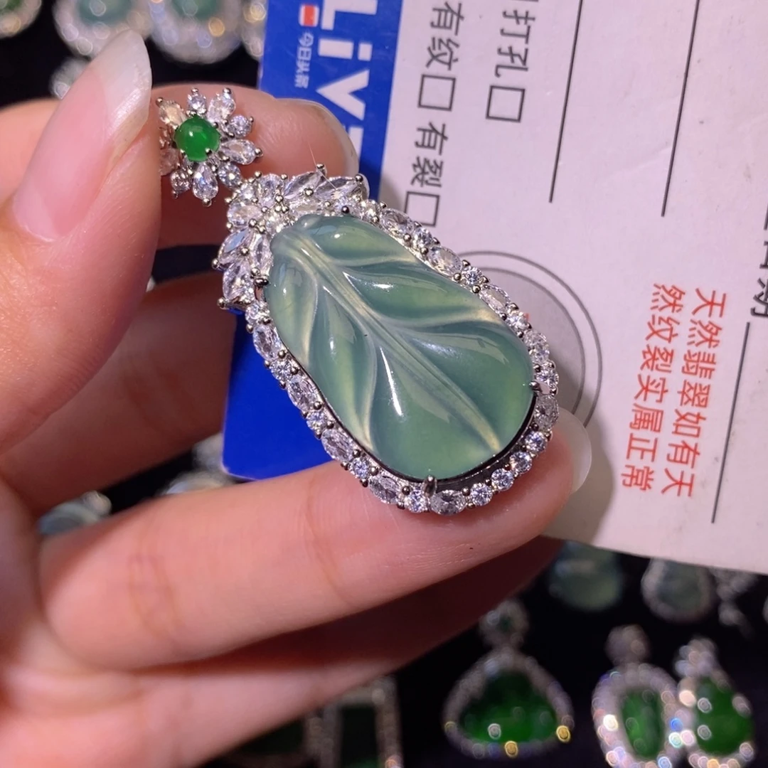 翡翠未镶嵌颈饰天然