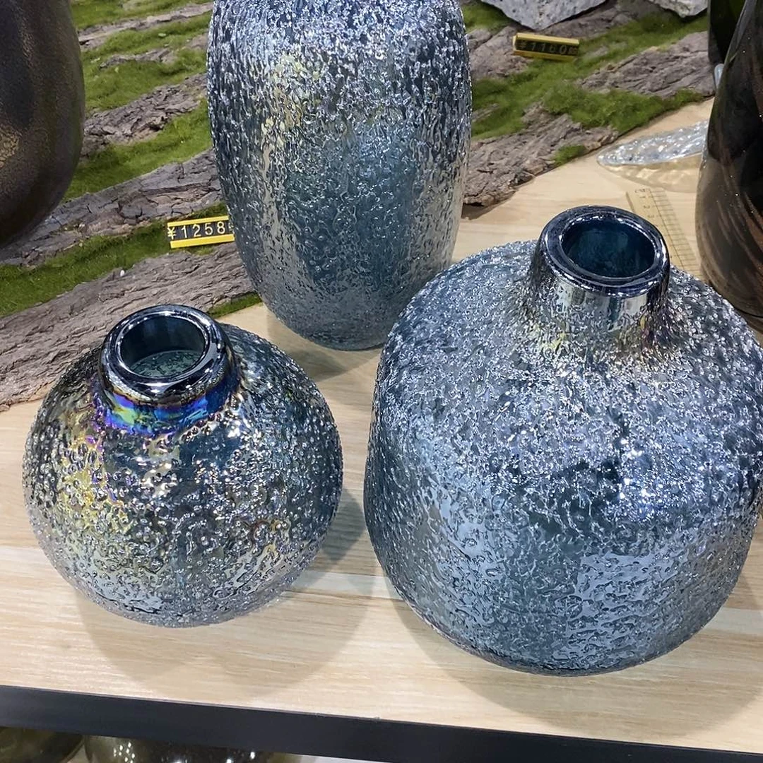 冷***水慕忆家手作琉璃花瓶