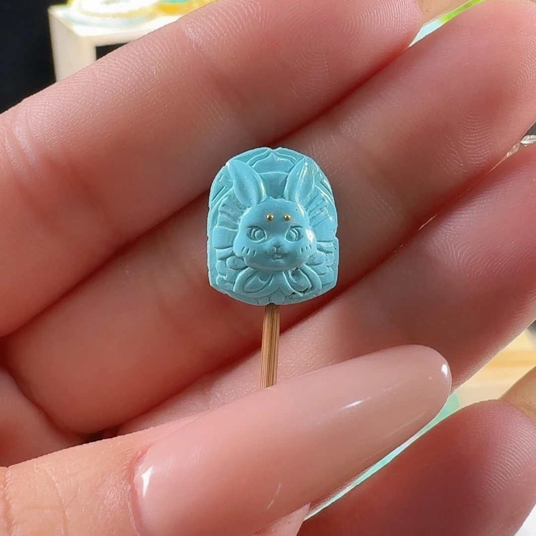 绿松石未镶嵌颈饰