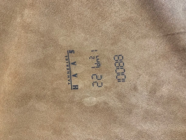 手工蜡线swif头层平纹牛皮凯丽一代女包