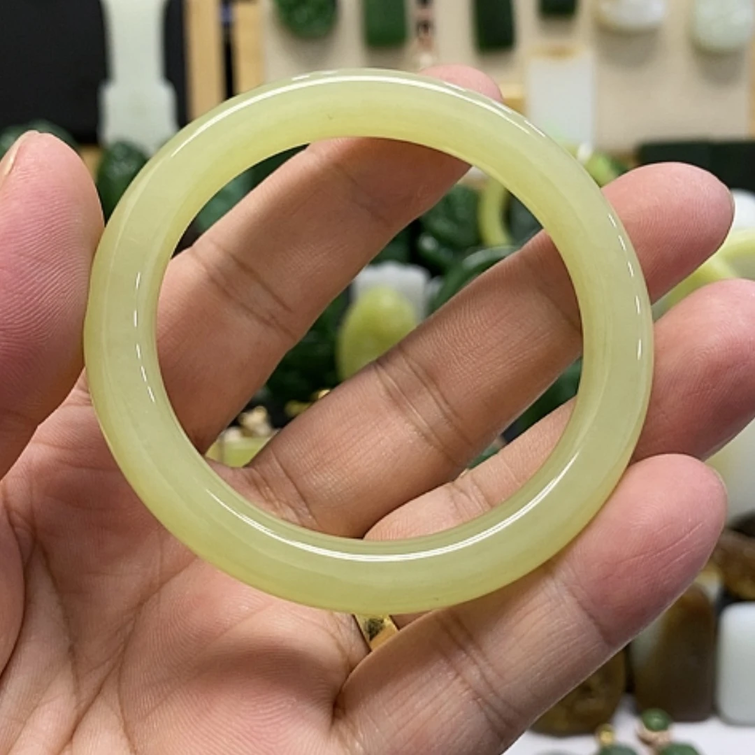 【闪购商品】颈饰未镶嵌和田玉