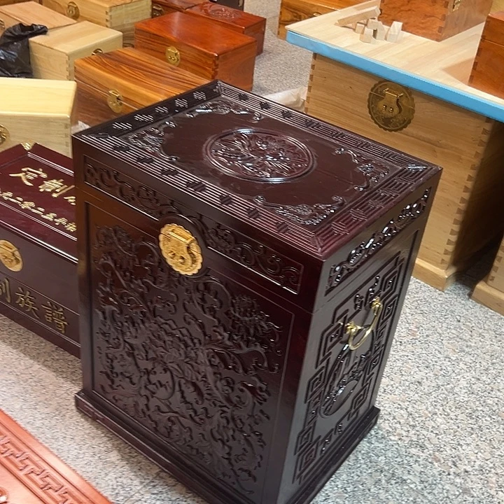 香樟木45×35×58箱子