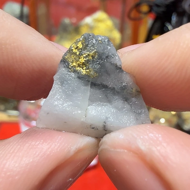 聚金阁天然明金矿标