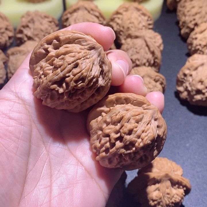 酷***狼文玩核桃吊坠四座楼