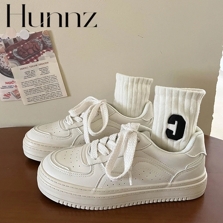 hunnz韩国日系百搭奶fufu小白鞋女2025春秋新款潮流女鞋休闲板鞋