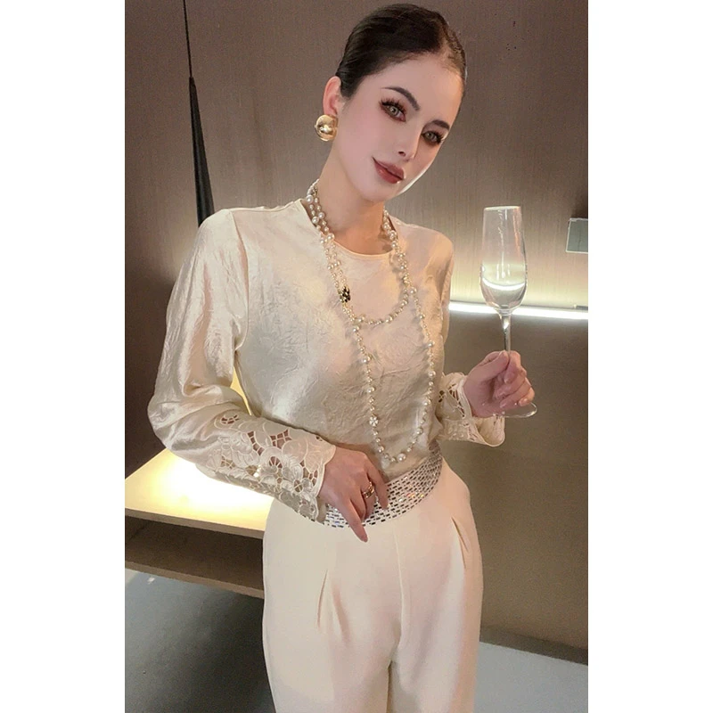 圆领刺绣长袖衬衫CS30312