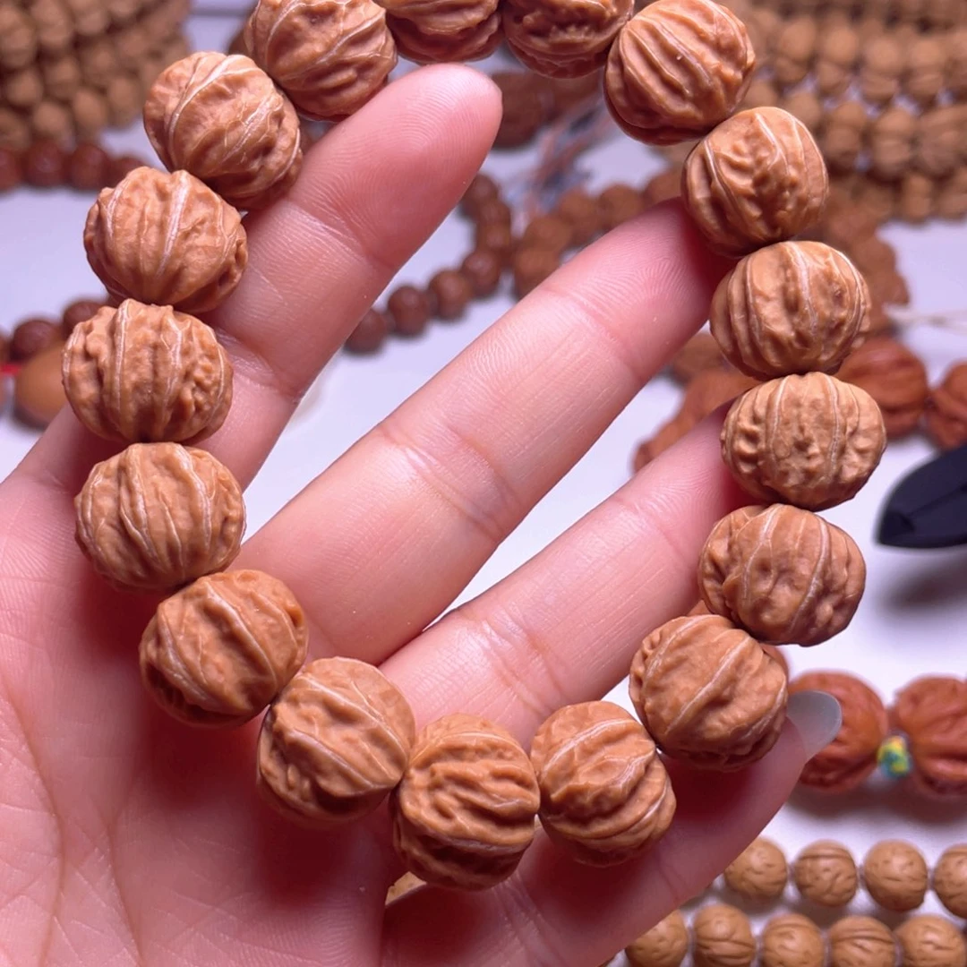 涅***者文玩核桃手串京八棱