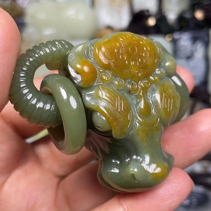 和田玉未镶嵌挂件