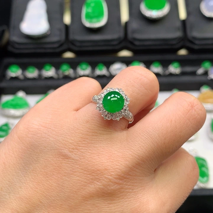 翡翠吊坠(不含链)18K金镶嵌