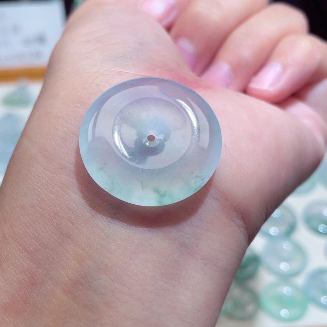 颈饰未镶嵌翡翠扣子