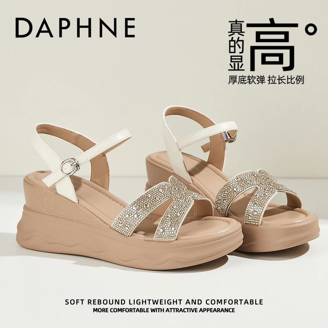 达芙妮+7.5CM松糕底凉鞋女款2025夏季新款外穿水钻高级沙滩凉拖鞋