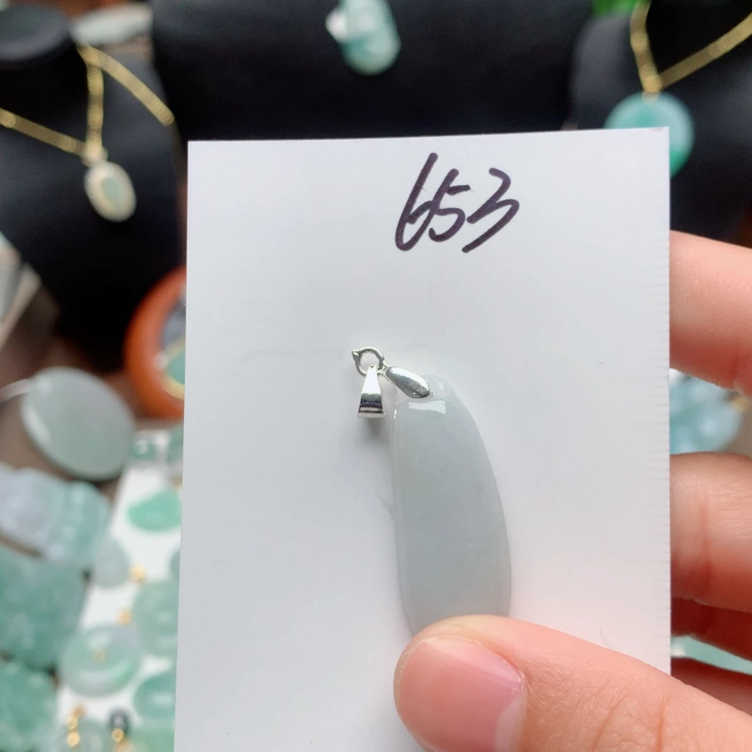 翡翠颈饰合金吊坠