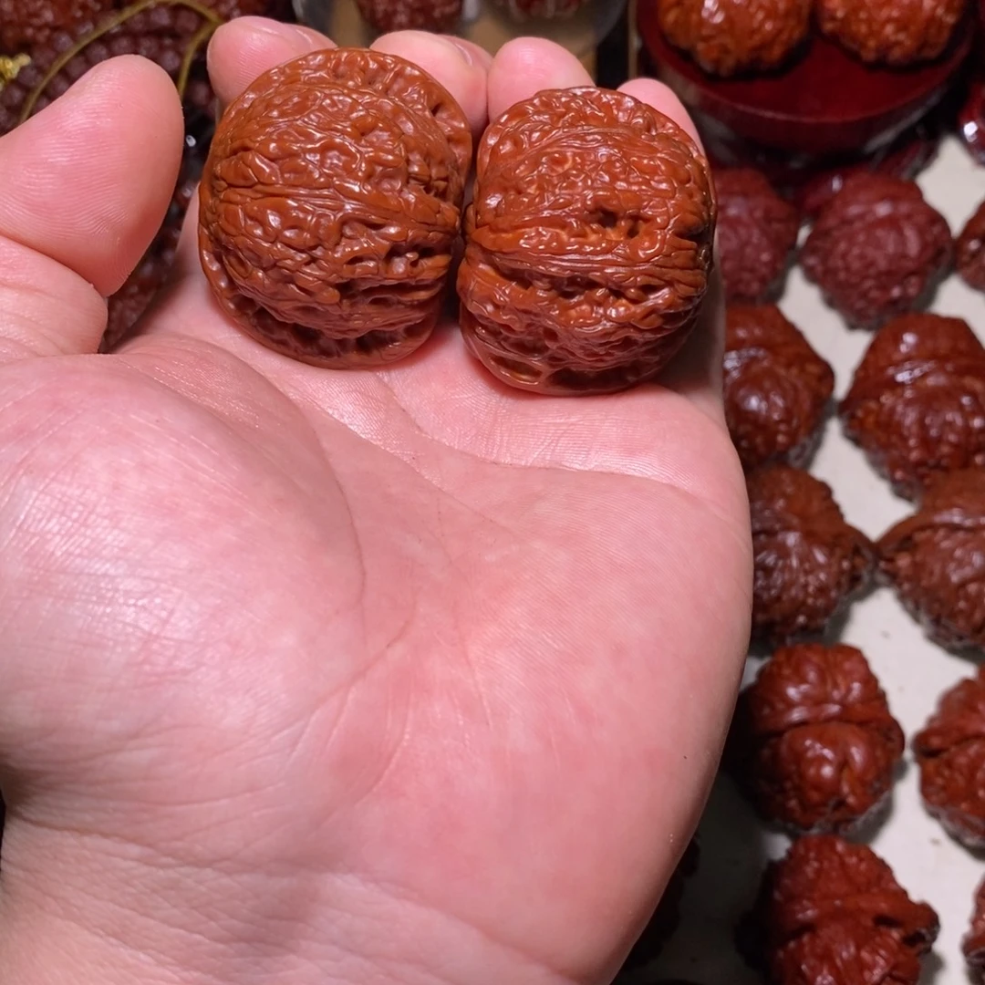 小***.桃核吊坠泥鳅背泥鳅