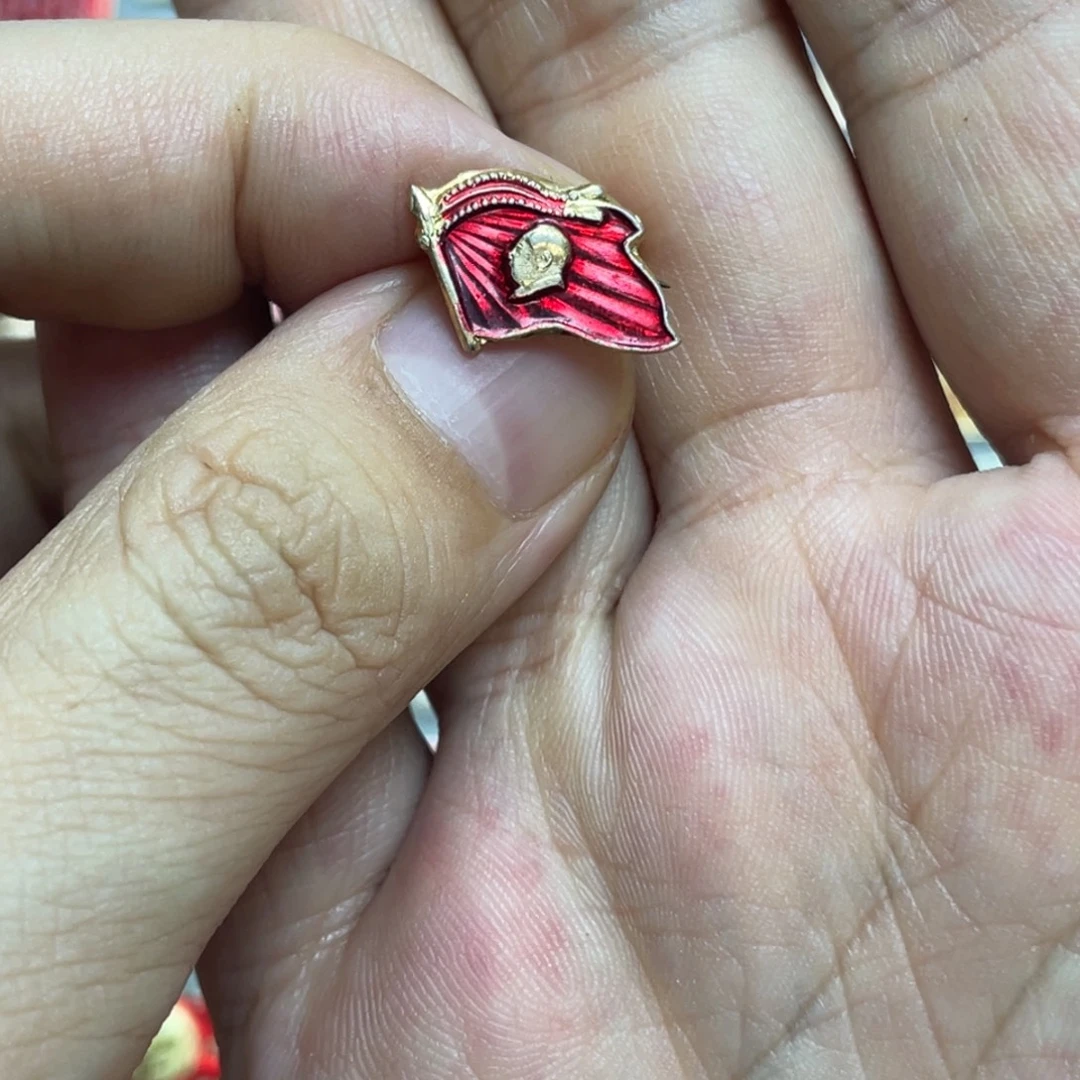 阿***亮铝红色收藏精品小章