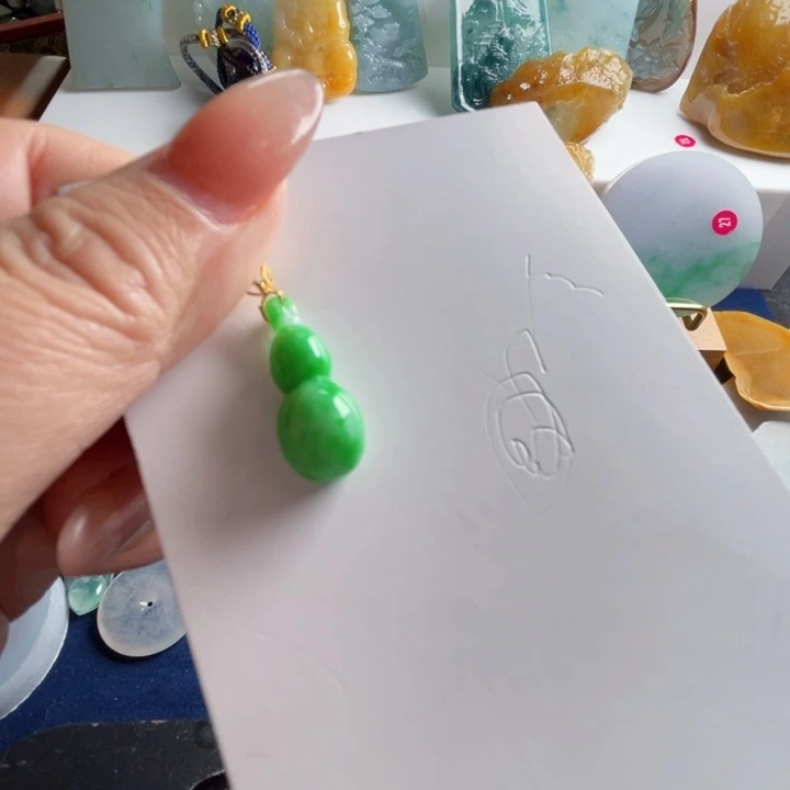 翡翠18K金镶嵌颈饰天然翡翠