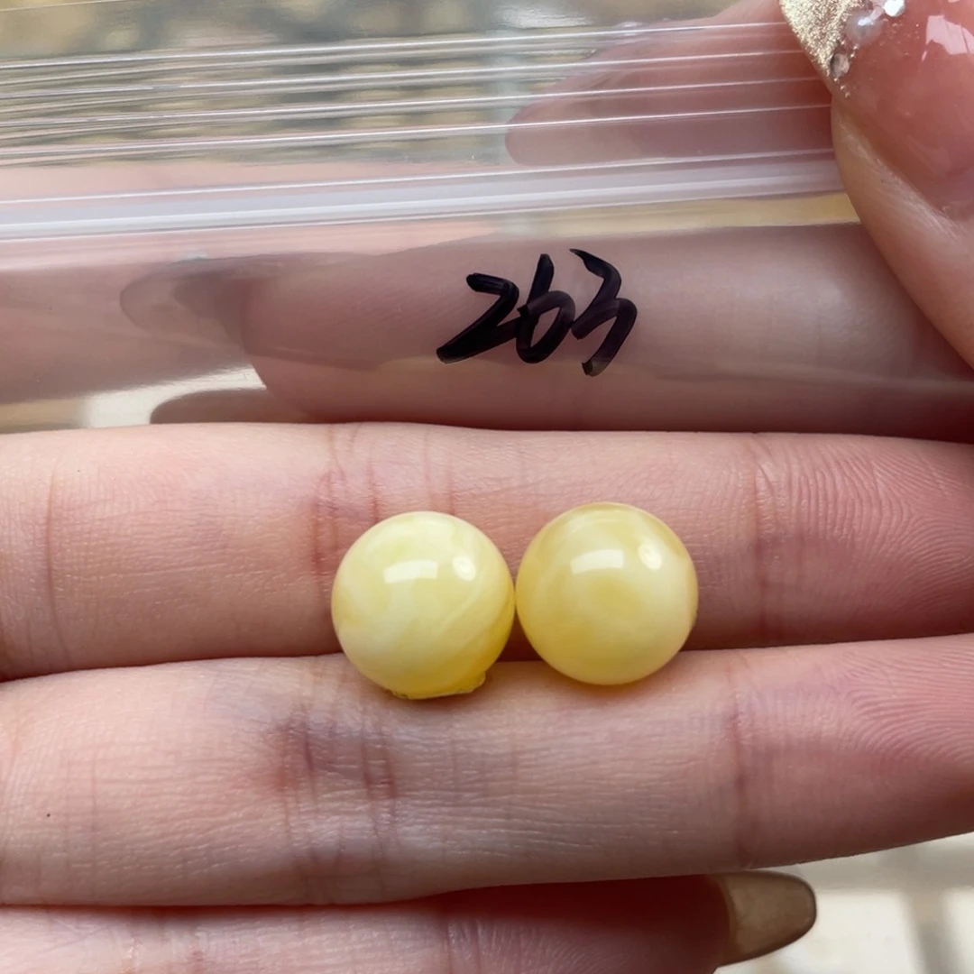 蜜蜡裸石未镶嵌谁***谁蜜蜡11+mm