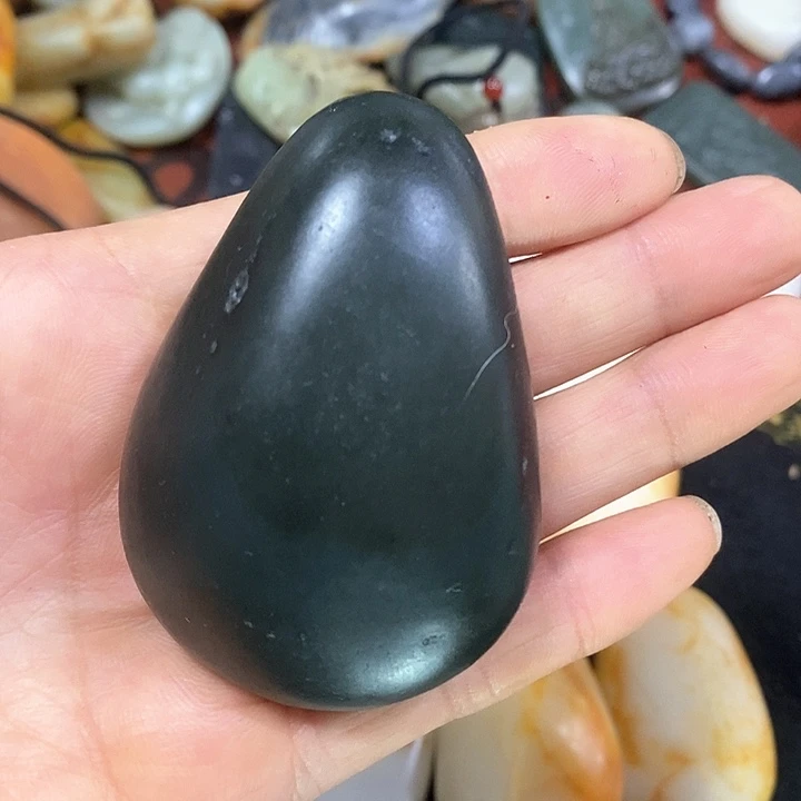 和田玉（糖玉）未镶嵌挂件