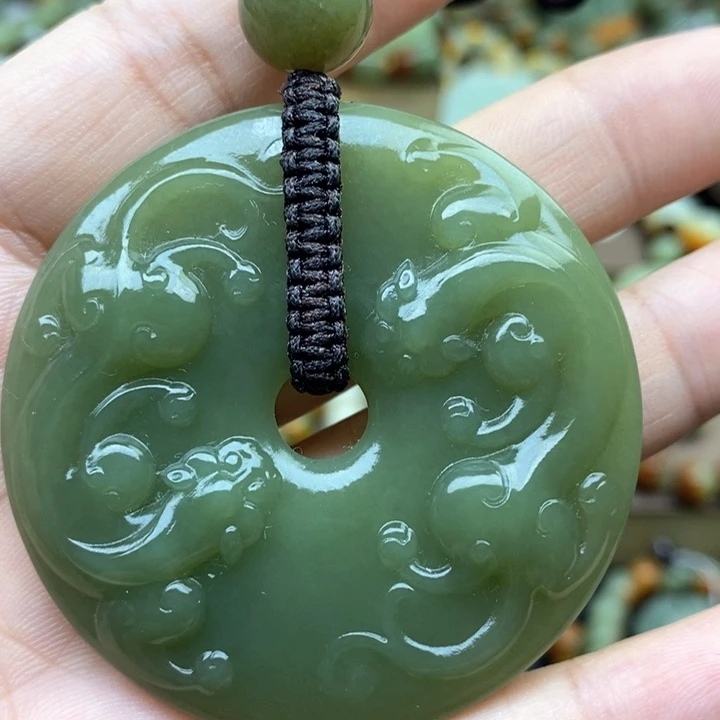 透闪石质玉未镶嵌颈饰用****9