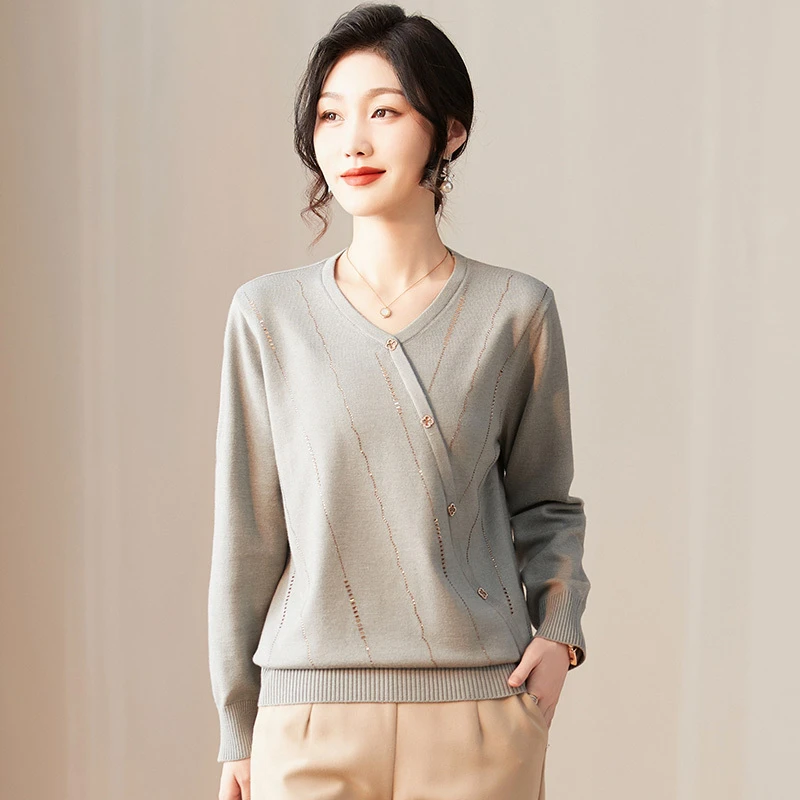 王小鸭针织衫女2025秋季新款时尚妈妈秋装洋气打底小衫宽松毛衣