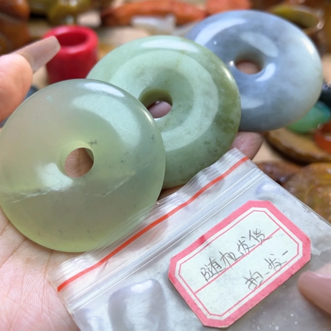 【闪购商品】蛇纹石玉颈饰未镶嵌发一个