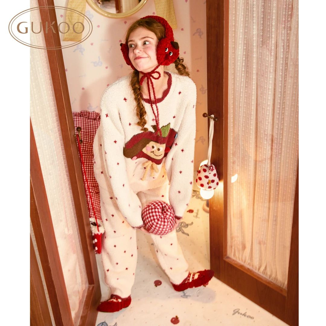 Gukoo/果壳轰轰小狗波点满印红白撞色冬季睡衣女雪尼尔家居服加厚