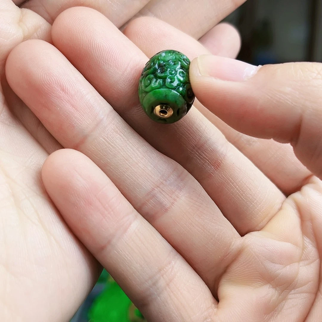 翡翠颈饰18K金镶嵌吊坠