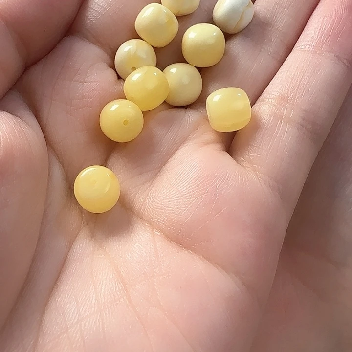 琥珀裸石未镶嵌老型